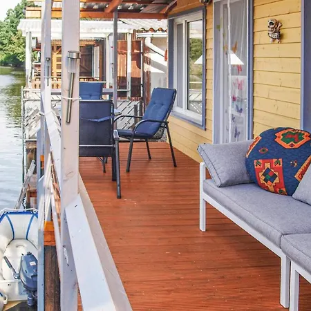 Vakantiehuis In With Sauna